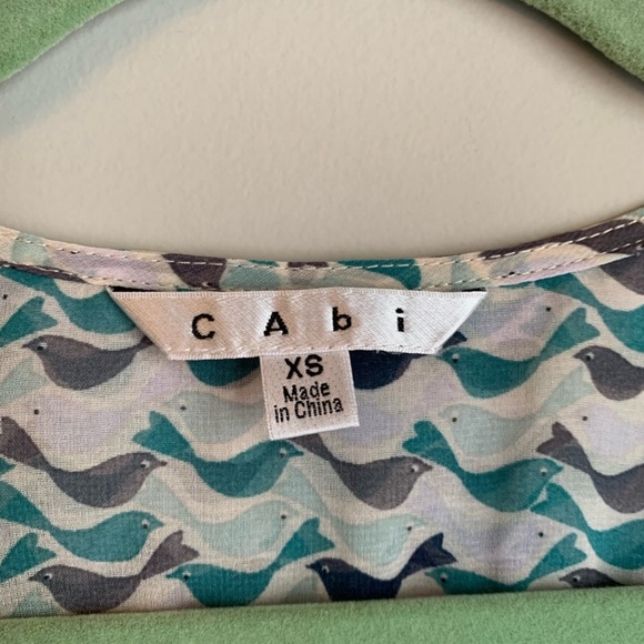 CABi green sleeveless top with sz Small - Picture 7 of 8